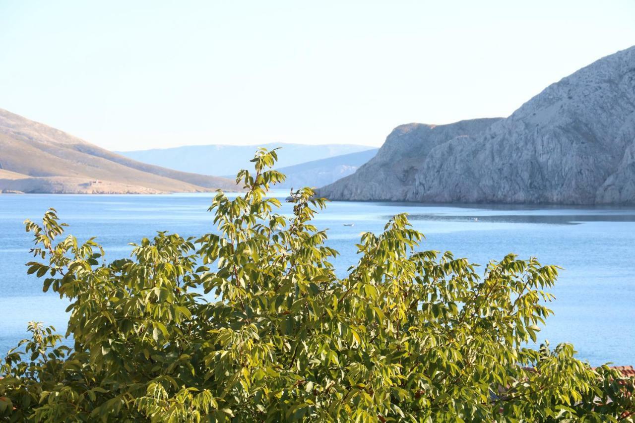 Studio Neven With Sea View Baška Exteriör bild
